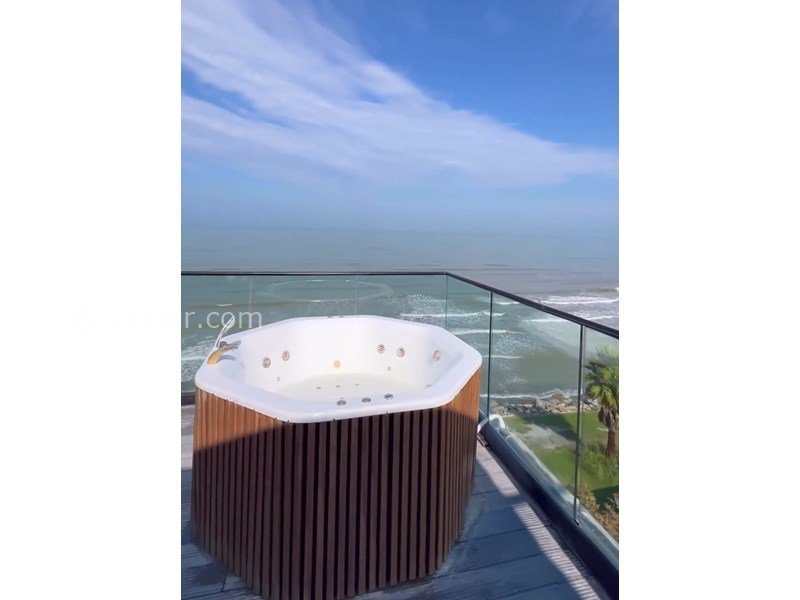 عکس شماره 824549 - اقامتگاه رو به دریا با جکوزی دریاکنار - 