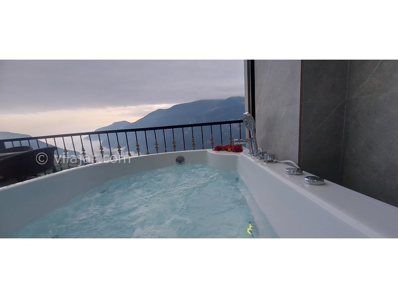 عکس شماره 826805 - اقامتگاه با جکوزی جاده دوهزار تنکابن -