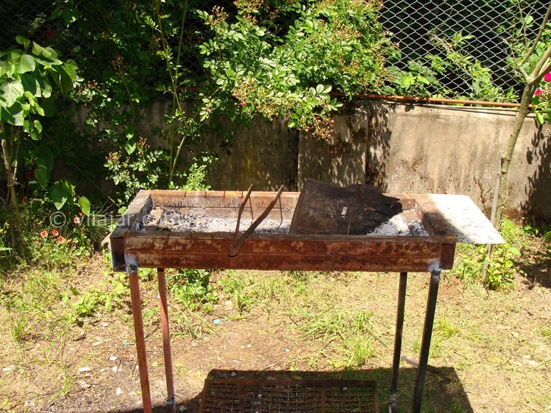 عکس شماره 826829 - اجاره ویلا باغ در گردنه حیران - کباب پز ایستاده ذغالی