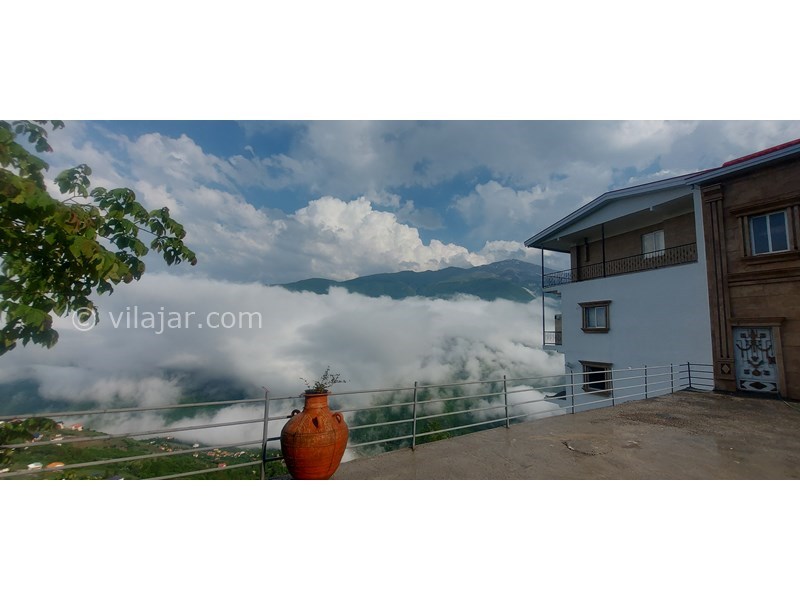 عکس شماره 832562 - اقامتگاه با جکوزی جاده دوهزار تنکابن - نمای بیرون و ورودی ساختمان واحد طبقه آخر