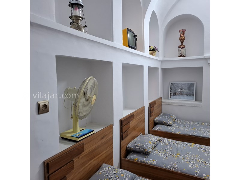 عکس شماره 837122 - اقامتگاه بومگردی دیار نون نجف آباد - اتاق سه تخته ارغوان