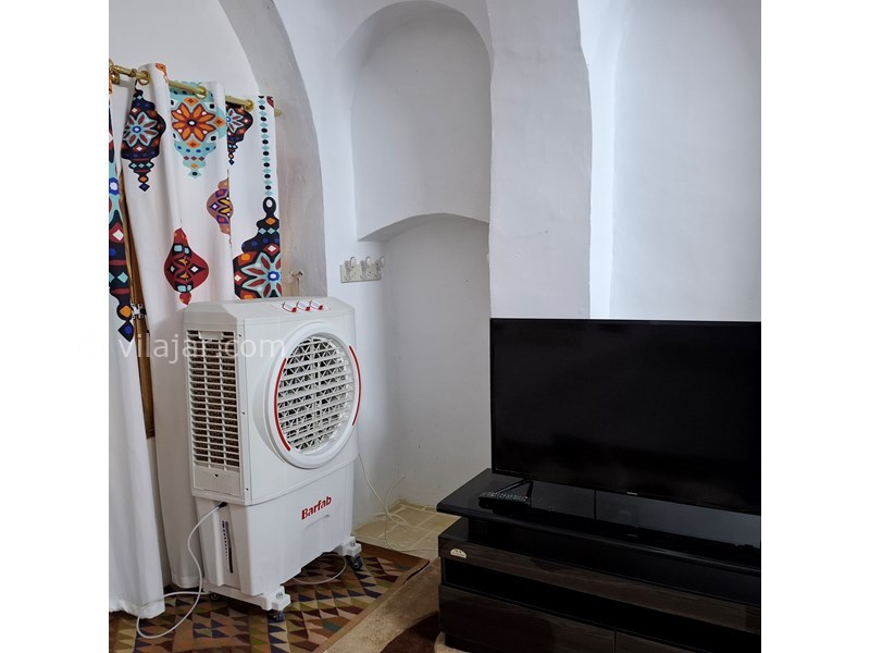 عکس شماره 837129 - اقامتگاه بومگردی دیار نون نجف آباد - اتاق دونفره با تخت دونفره افرا