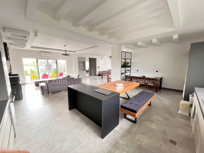 عکس شماره 838549 - ویلا استخرروباز مدرن با جکوزی نوشهر - 