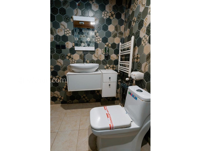 عکس شماره 849289 - اجاره ویلای لب دریا در رامسر - سرویس بهداشتی تراس ویلای ساحلی پلاک 1 دو خواب دوبلکس بدون استخر واحد جلویی