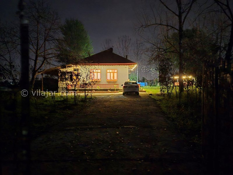 عکس شماره 851970 - اجاره خانه ویلایی نزدیک ماسوله - نمای ورودی در شب