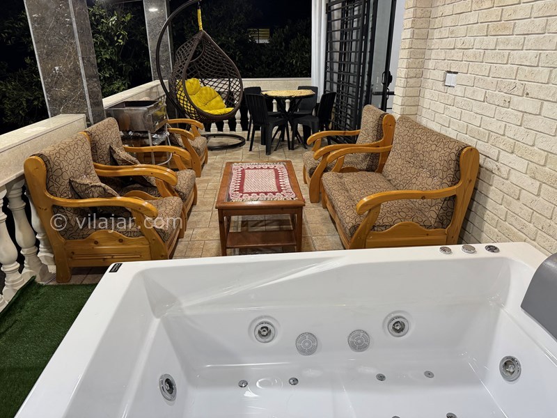 عکس شماره 853774 - اجاره ویلا جنگلی در رامسر - تراس بالا جکوزی ، مبل ۷نفره ،تاب ریلکسی، باربیکیو گازی، میز غذا خوری چهار نفره 