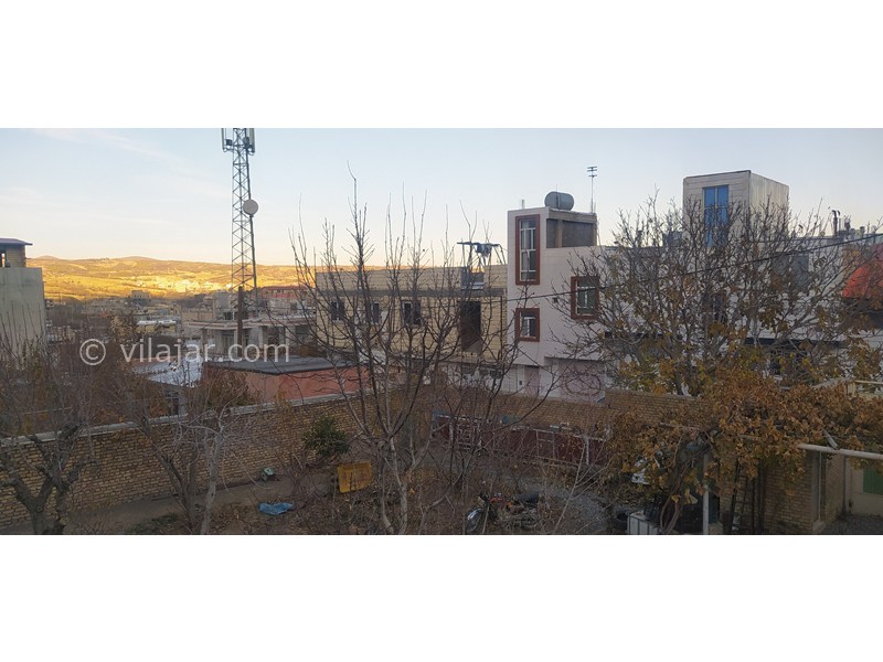 عکس شماره 869257 - اجاره اقامتگاه حاشیه زاینده رود - حیاط پاییزی