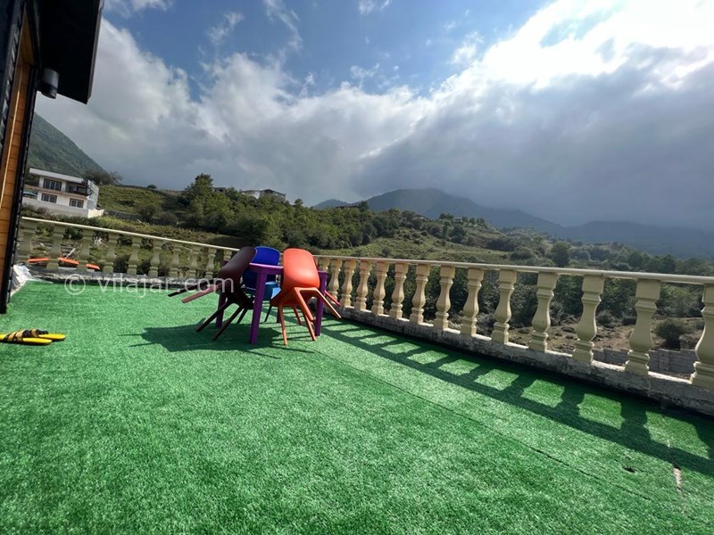 عکس شماره 869704 - کلبه سوئیسی چوبی نزدیک نور لاویج -