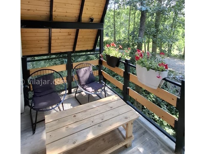 عکس شماره 869709 - کلبه سوئیسی چوبی نزدیک نور لاویج - 