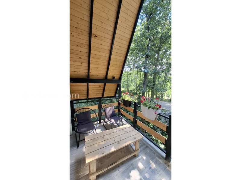 عکس شماره 869724 - کلبه سوئیسی چوبی نزدیک نور لاویج - 