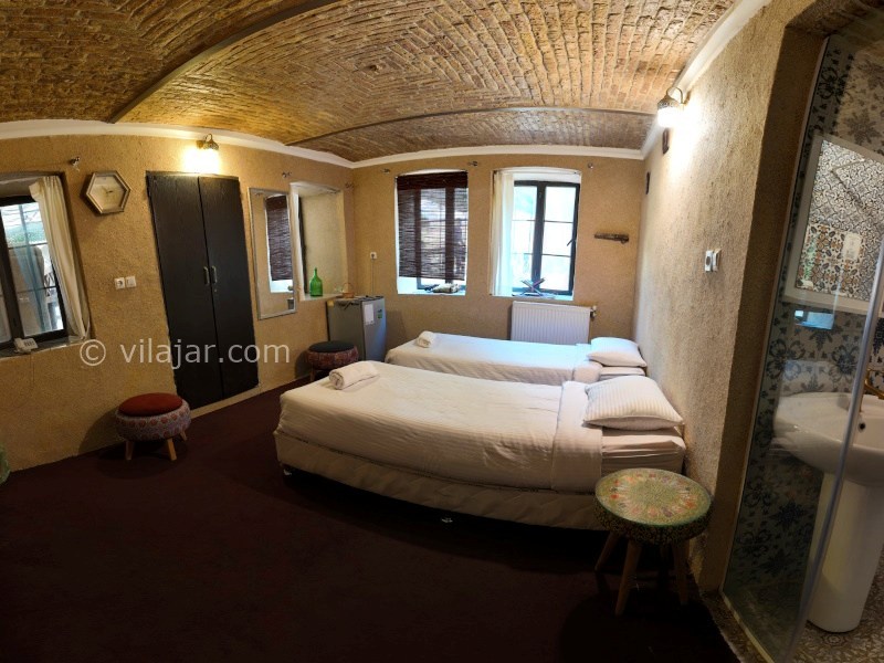 عکس شماره 882078 - اقامتگاه خانه باغ ایرانی شیراز - اتاق اخوان ثالث