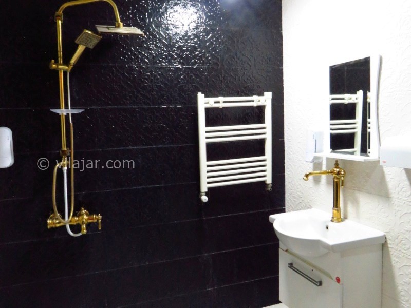 عکس شماره 882100 - اقامتگاه خانه باغ ایرانی شیراز - سرویس بهداشتی اتاق نیمایوشیج