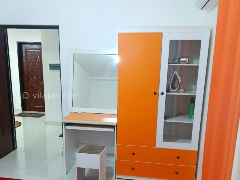 عکس شماره 900217 - اجاره اقامتگاه در رامسر - کمد لباس و میز آرایش 